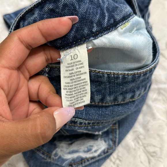 American Eagle Shorts - Size 10 - Picture 5 of 8